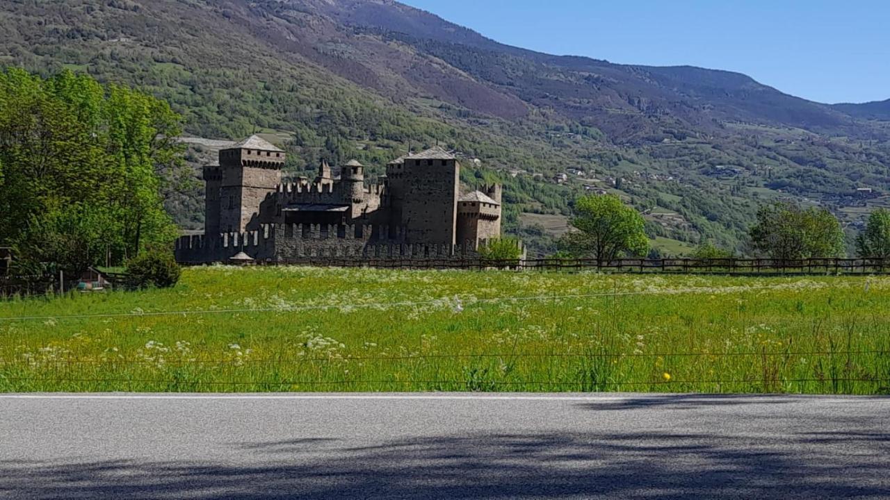 フェーニス Vue Du Chateauヴィラ エクステリア 写真